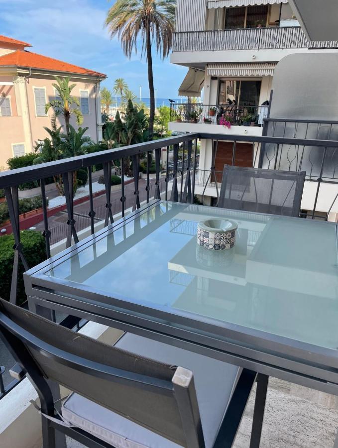 Studio 2 Pers , 40M2 En Bord De Mer Avec Vue Mer Menton Exteriér fotografie